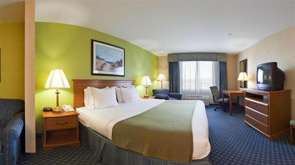 Holiday Inn Express Hotel & Suites Salisbury - Delmar By Ihg מראה חיצוני תמונה