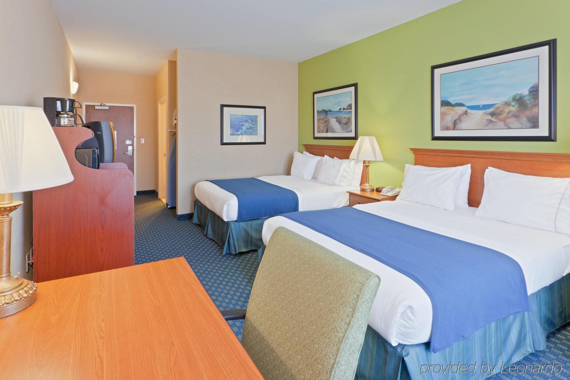 Holiday Inn Express Hotel & Suites Salisbury - Delmar By Ihg חדר תמונה